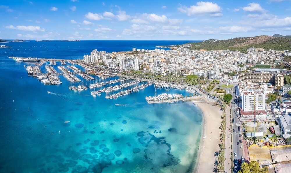 Panorama aereo di Sant Antoni de Portmany, Ibiza, Spagna